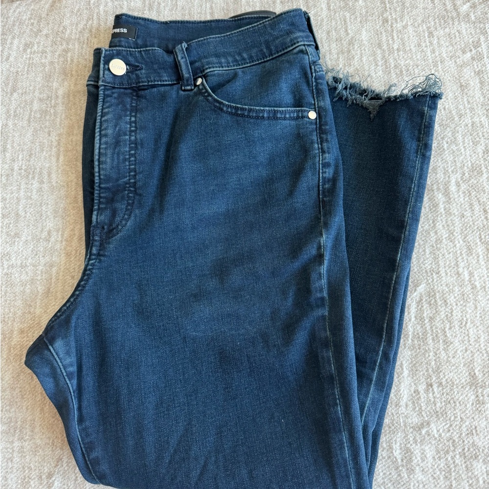 Express High Rise Dark Wash Distressed Skinny Jeans Size 14 Short